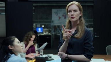 The Looming Tower 1x4