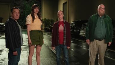 Stuart no consigue salvar el universo 1x10