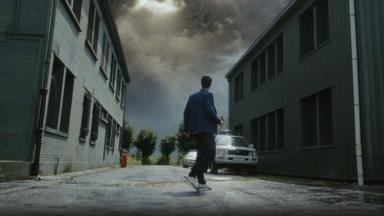 Visitantes 1x8
