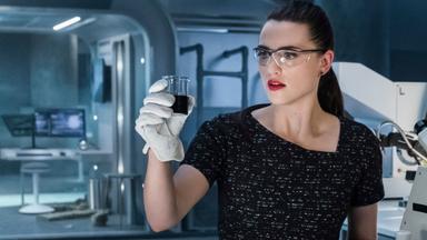 Supergirl 3x21