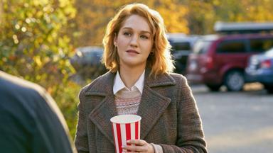 The Republic of Sarah 1x1