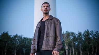 The Graft 1x8