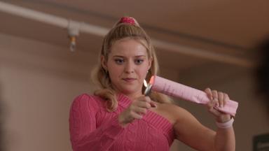 Elle 1x6