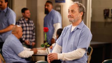 The Neighborhood 7x18