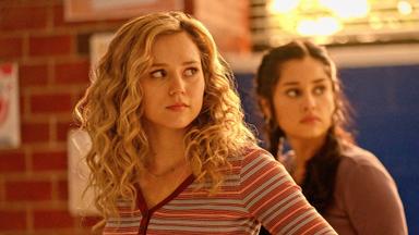 Stargirl 2x1