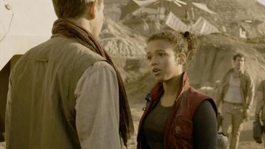 Lost in Space 2x5