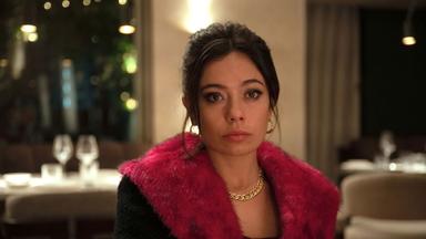 Su majestad 1x7