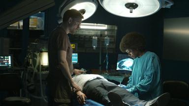 Into the Night 1x5