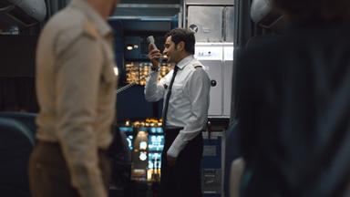Into the Night 1x3